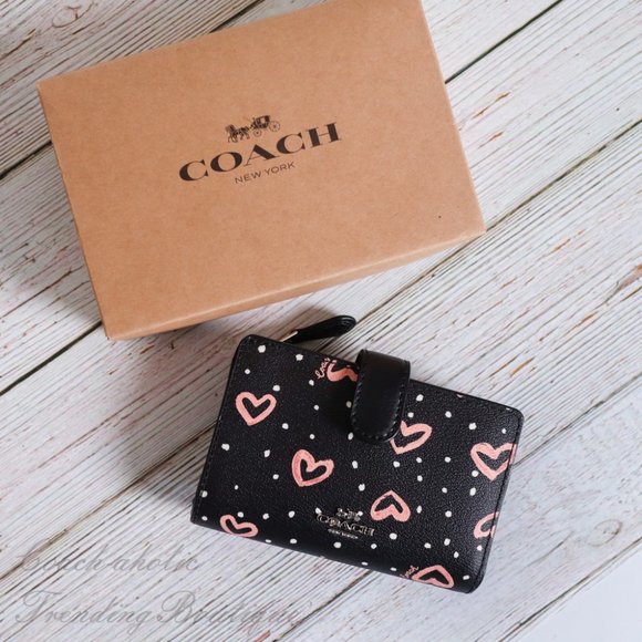 coach crayon hearts wallet
